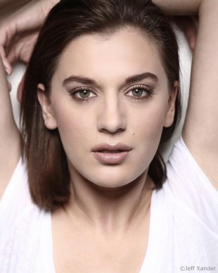 ARIANA SAVALAS © Jeff Xande